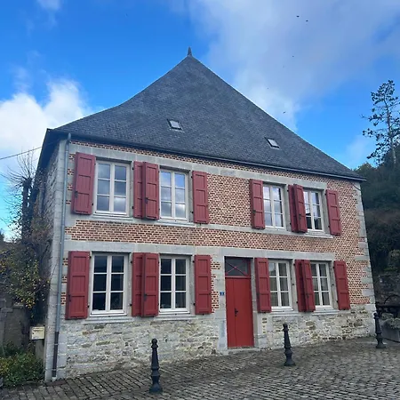 Maison De La Fontaine 別荘