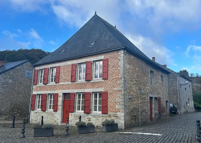 Maison De La Fontaine * Hierges